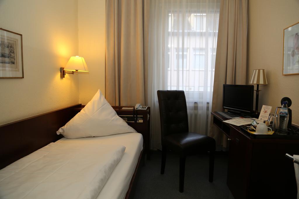 Hotel Loehndorf Bonn Værelse billede